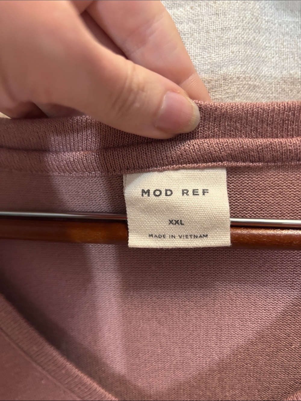 Mod Ref V-Neck Puff Sleeve Top in Dusty Mauve - Picture 2 of 6